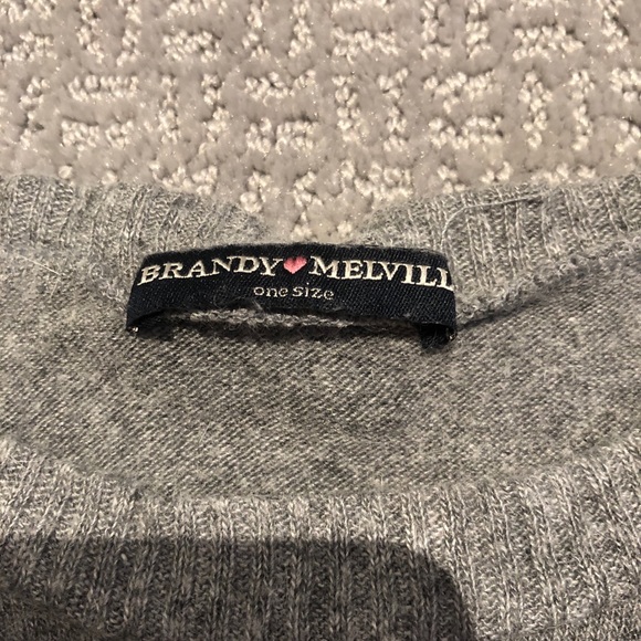 Brandy Melville long sleeve - Picture 2 of 2